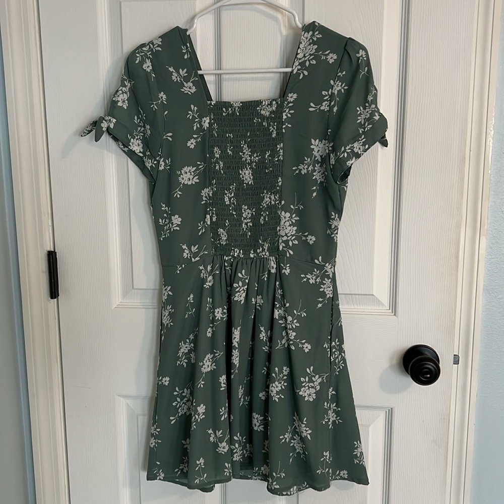 Abercrombie and Fitch Floral Dress - Picture 4 of 6